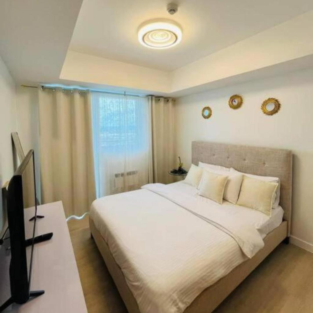 Azure North San Fernando Apartment *
